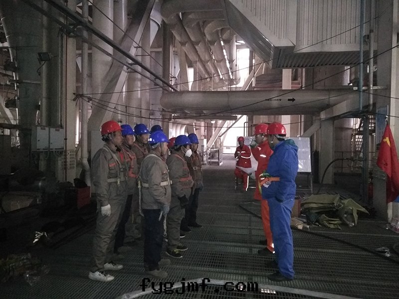 华能(néng)渑池热(rè)廠(chǎng)區(qū)綠(lǜ)化(huà)保潔