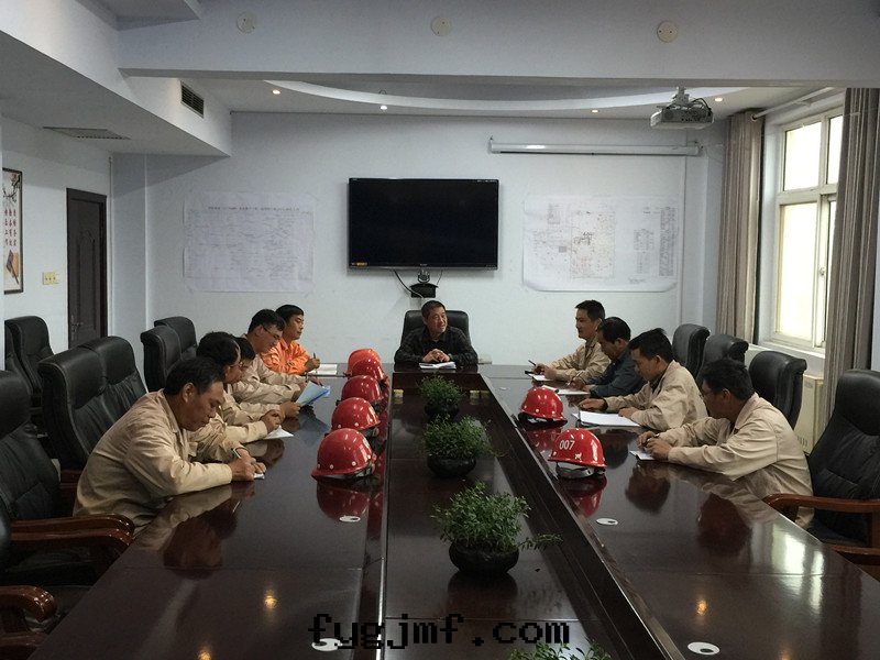 华能(néng)渑池热(rè)廠(chǎng)區(qū)綠(lǜ)化(huà)保潔