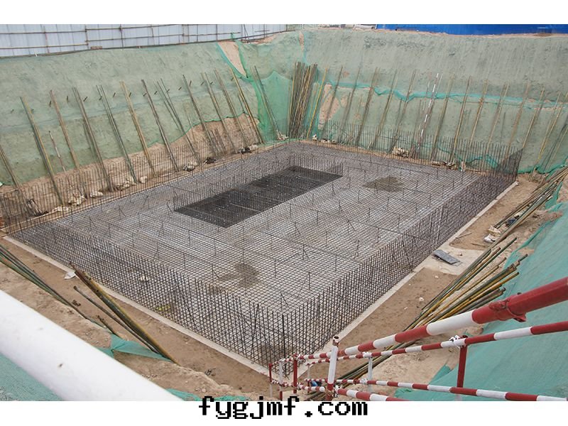 甘肅國(guó)電(diàn)蘭州電(diàn)廠(chǎng)雨(yǔ)水(shuǐ)泵房(fáng)建築施工